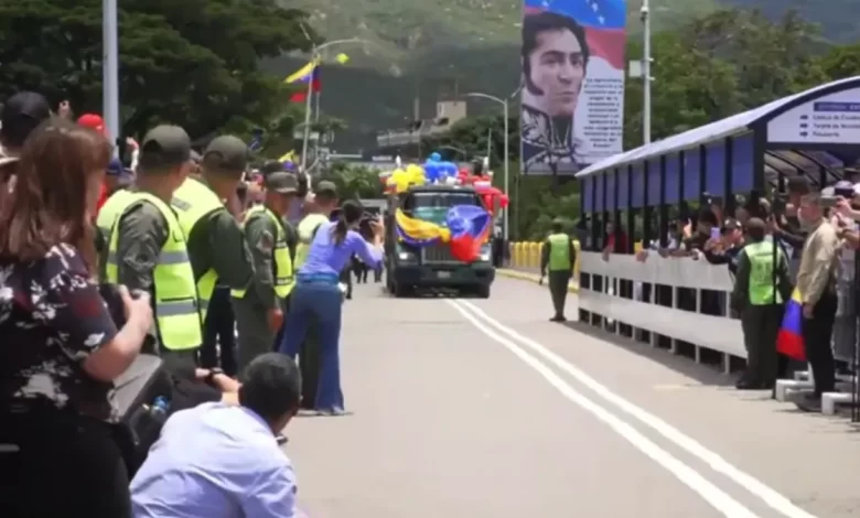 Colombia y Venezuela reabren la frontera tras siete años cerrada260922