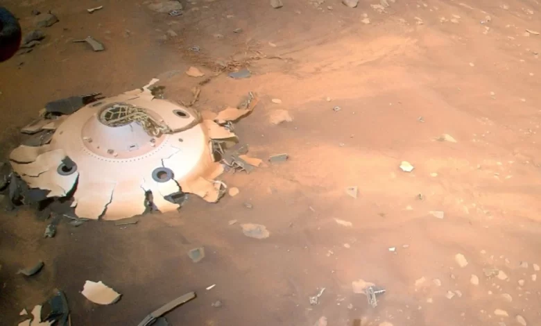 rover estrellado en la superficie de Marte230922