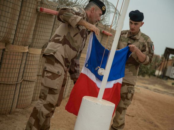 francia africa 440