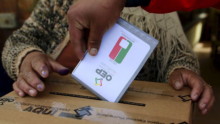 Arce llama a Referéndum