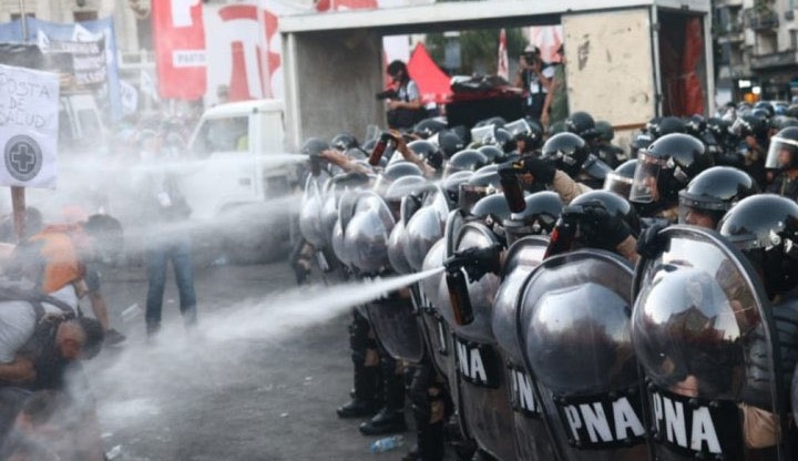 Argentina represion policial