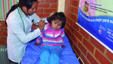La adscripción de un niño se puede efectuar en el centro de salud más cercano a su domicilio, con la presentación de la cédula de identidad del menor de edad.