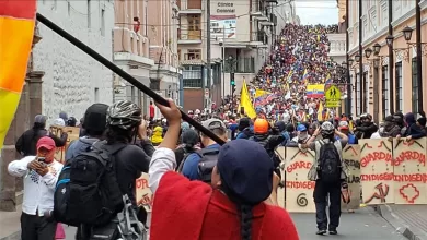 Marcha de indígenas y trabajadores en Ecuador