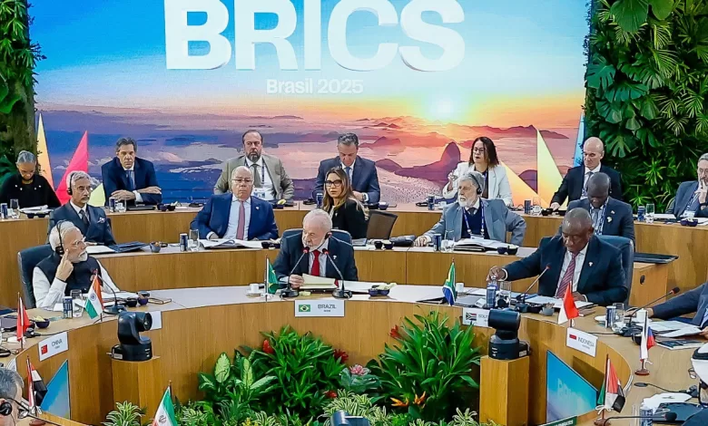 Al convulsionado panorama mundial se suman las tensiones internas de Brasil.