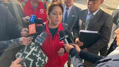 Con frazada y mochila, Ruth Nina se presentó ante la Fiscalía