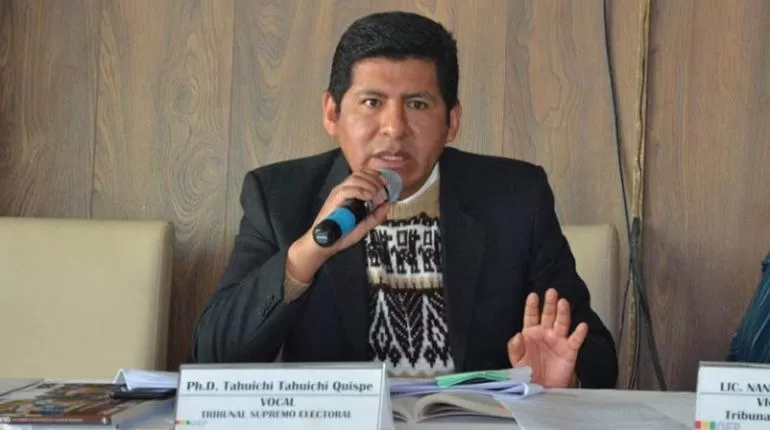 El vocal del Tribunal Supremo Electoral (TSE), Tahuichi Tahuichi Quispe, anunció que solicitará el levantamiento de su secreto bancario