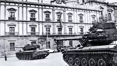 Los golpistas no actuaron solos. Contaron con el respaldo activo de la dictadura militar argentina