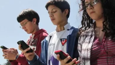 Los jóvenes están más atentos a aquello que les es editado por el algoritmo, por lo que quedan limitados a sus burbujas informativas.