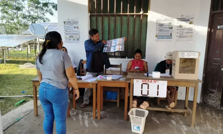 Bolivia dio inicio a sus elecciones presidenciales el domingo