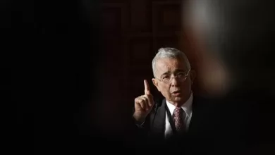 El expresidente de Colombia, Álvaro Uribe, fue declarado culpable en fallo de primera instancia de soborno en actuación penal y fraude procesal