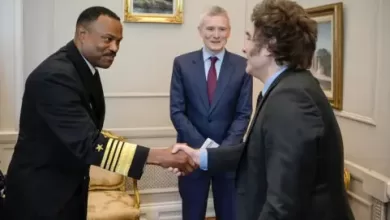 Holsey vino en abril de este año, inspeccionó lo que será la Base Naval Integrada en Ushuaia, replicando la visita de su predecesora, la general Laura Richardson, en 2024.