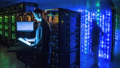 La mayoría de esos espacios virtuales no están bajo control local, sino en servidores de corporaciones