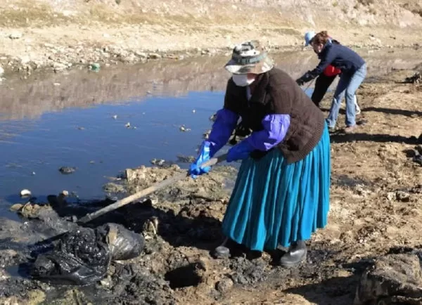 Nosotros ya no producimos papa ni leche como antes, nuestra tierra está devastada