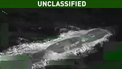 Ataque militar de EE.UU. a un supuesto submarino narco en el Caribe. Los ataques han sido catalogados como ejecuciones extrajudiciales por la ONU