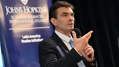 Los nuevos contratos tendrán rango de ley mediante decreto, y Paz los firmará