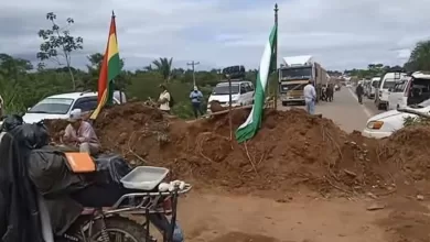 Bloqueo en Santa Cruz por el mal estado de las carreteras