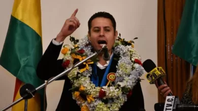 Paz y sus aliados inventan pretextos para evadir la Constitución y gobernar mediante decretos dijo Lara