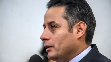 El decreto no elimina la vicepresidencia, la subordina.