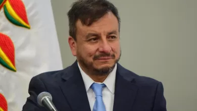 La interpelación fue convocada por el presidente nato de la Asamblea Legislativa para que Medinaceli explique los contratos observados.