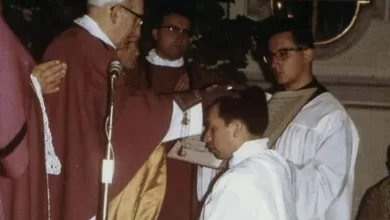 El detenido sacerdote colombiano Mario Hernando Reyes Zambrano