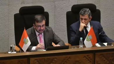 Varios diputados y senadores que Medinaceli, coincidieron que no respondió adecuadamente a las preguntas y tampoco mostró documentos como los contratos