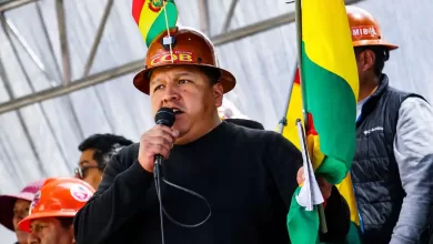 Con anterioridad, el dirigente de la COB, Argollo también denunció la persecución judicial y convocó a mantener las movilizaciones en La Paz y El Alto.