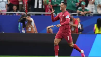 Cristiano Ronaldo celebra tras marcar el primer gol de Portugal frente a Uzbekistán