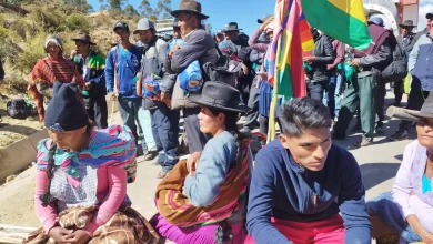 La historia la escriben quienes no se rinden, exhaltó la COB en su convocatoria.