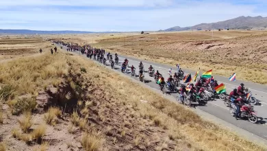 Miles de movilizados avanzan hacia el Gran Cuartel General Túpac Katari