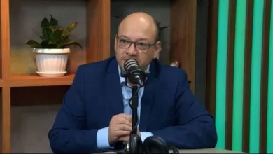 Glauco Montero renunció a la Contraloría en Santa Cruz y denunció presiones externas.